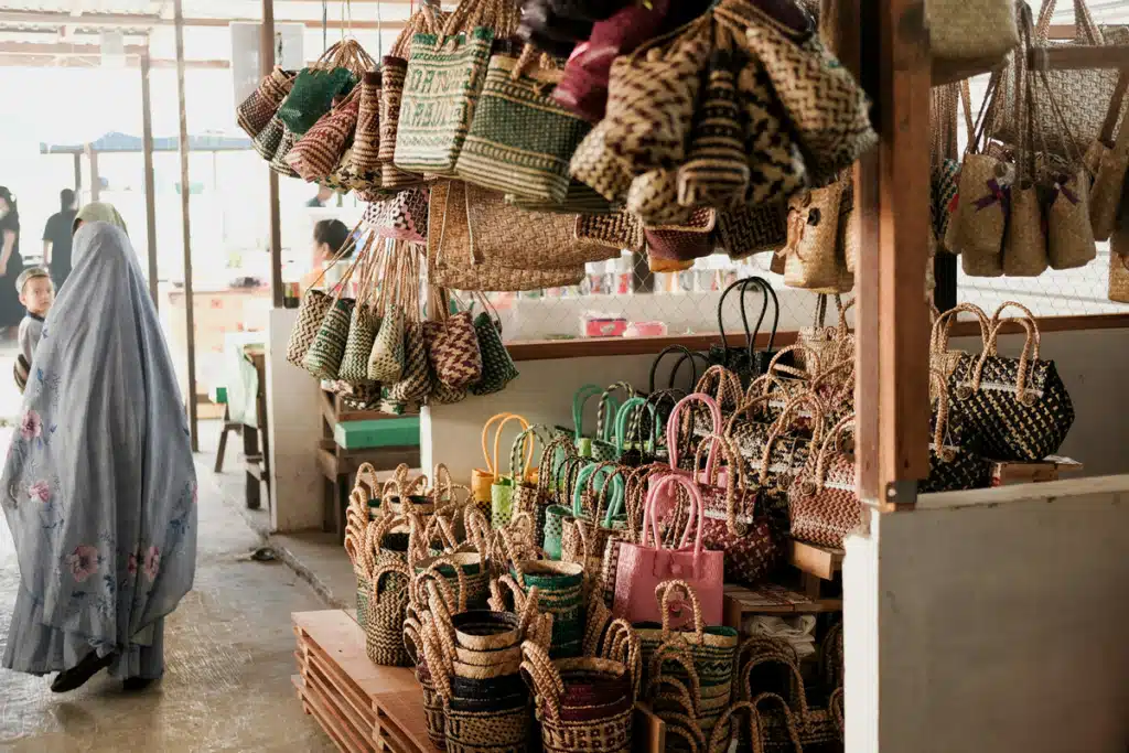 An small business that does basket weaving.